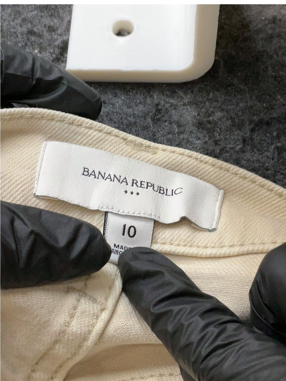 Banana Republic DENIM MIDI PENCIL SKIRT - Picture 6 of 8